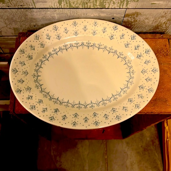 Platter - Picture 1 of 2